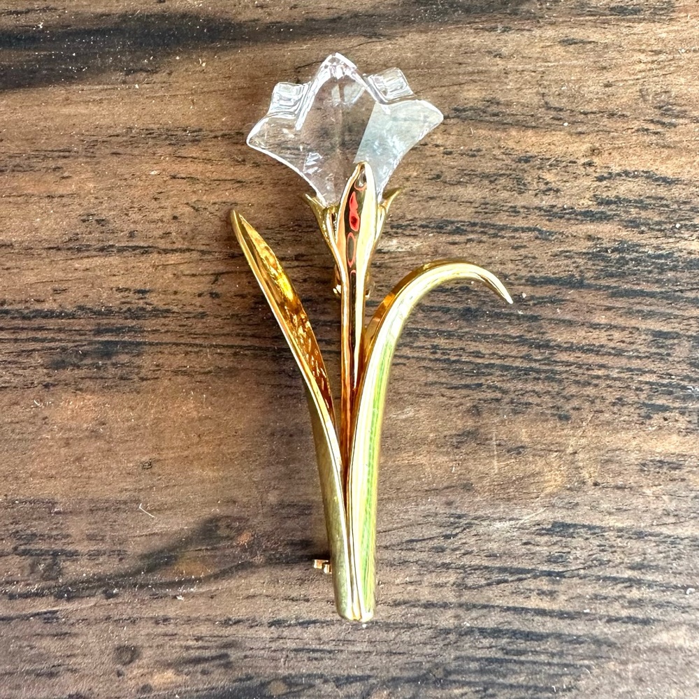 Swarovski Crystal Memories Lily Flower Pin Brooch Retired Swan Mark